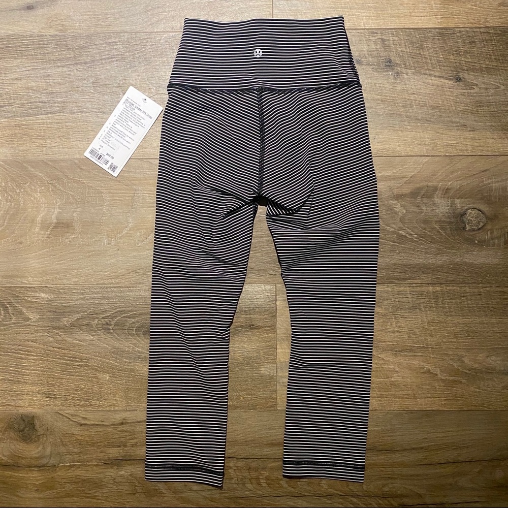 Lululemon Wunder Under High-Rise 21" *luxtreme - Picture 8 of 9